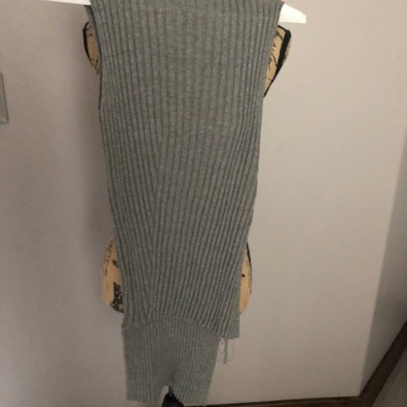 Gray Tunic - Picture 3 of 5